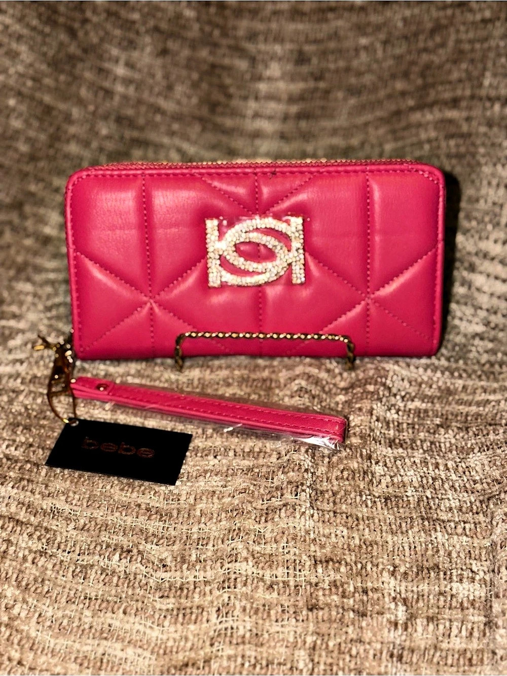 MCBLING GRAIL! NWT bebe Hot Pink Rhinestone Interlocking Zip Wristlet